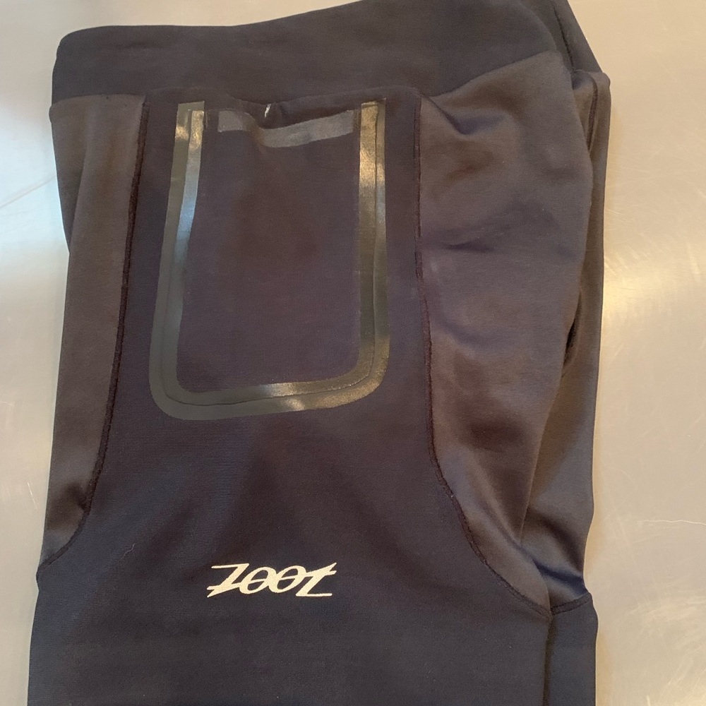 Zoot triathlon tank and shorts - Picture 9 of 11